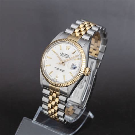Rolex kelloja
